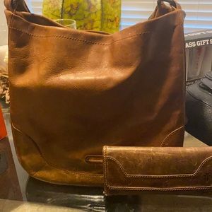 EUC Frye purse w/wallet
